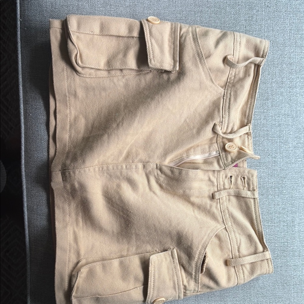 Edikted Tan Cargo Shorts Practical Design